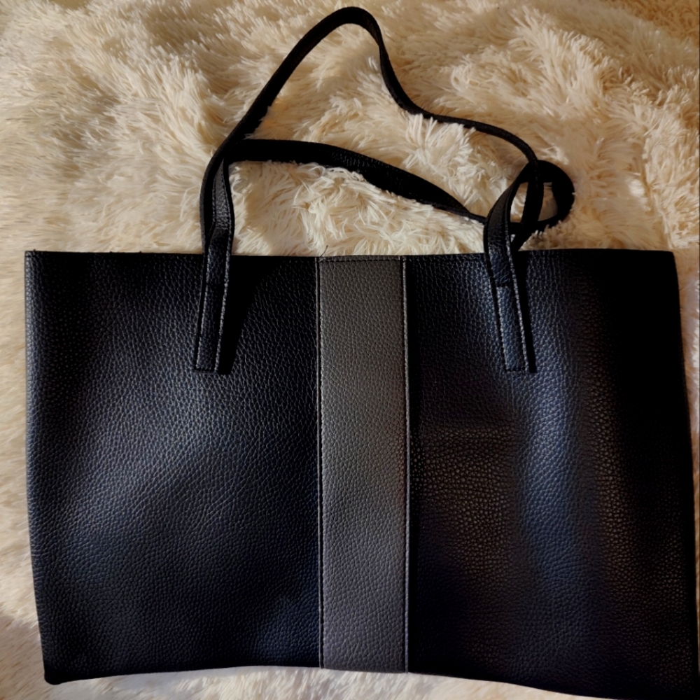 NEW Vince Camuto Tote